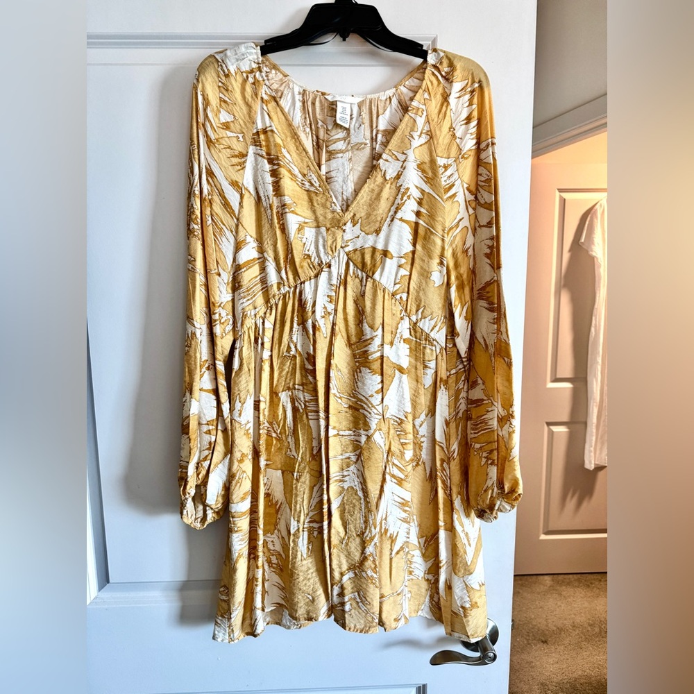 H&M Yellow and White Long Sleeve Dress